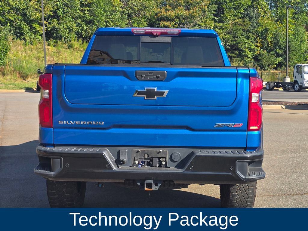 Used 2022 Chevrolet Silverado 1500 ZR2 w/ Technology Package AWD/4WD image 3