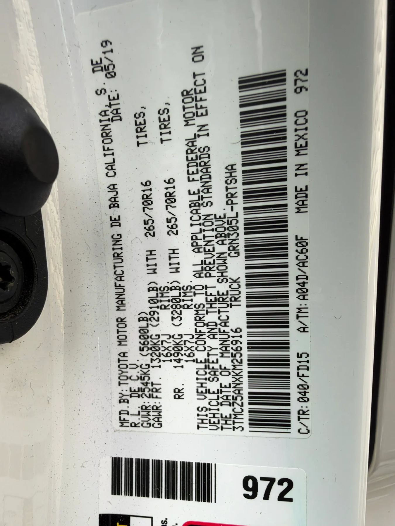 Used 2019 Toyota Tacoma TRD Off-Road w/ Technology Package AWD/4WD image 25