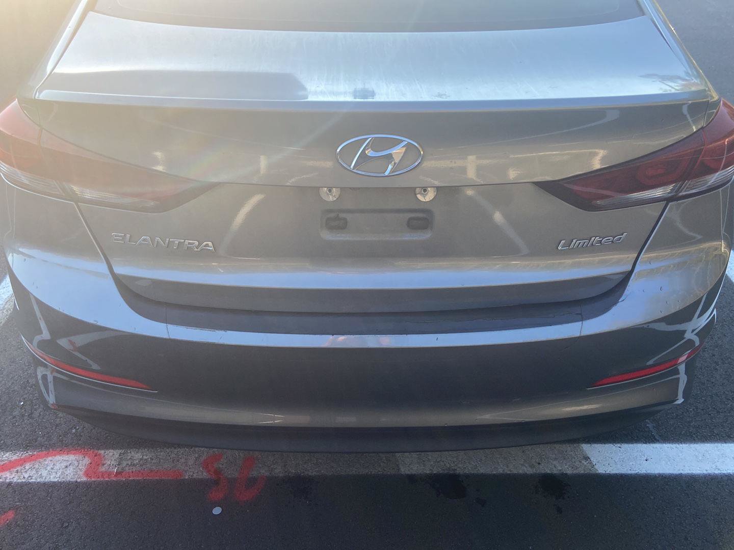 Used 2017 Hyundai Elantra Limited w/ Limited Tech Package 04 FWD image 22