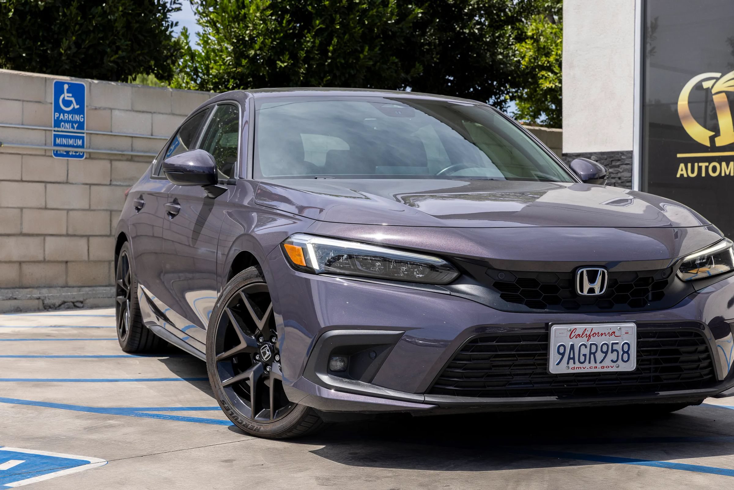 Used 2022 Honda Civic Sport Touring image 3