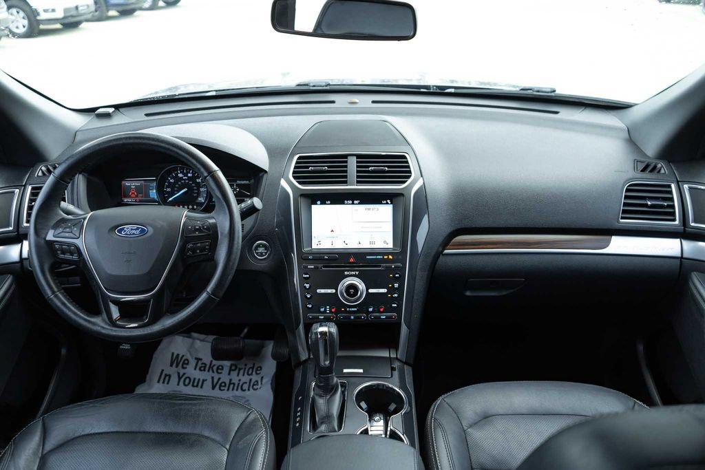 Used 2018 Ford Explorer Limited FWD image 16