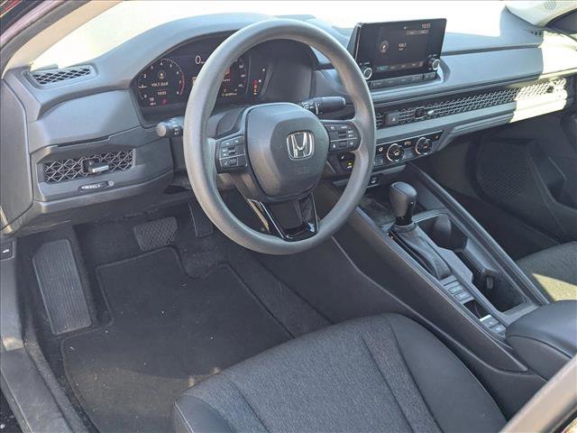 Used 2023 Honda Accord EX image 9