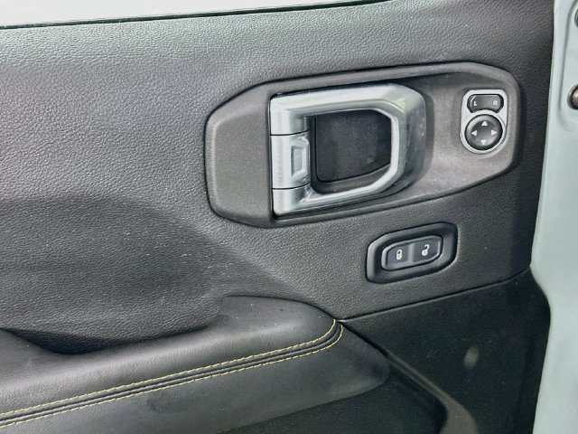 Used 2024 Jeep Wrangler Unlimited Sahara AWD/4WD image 24