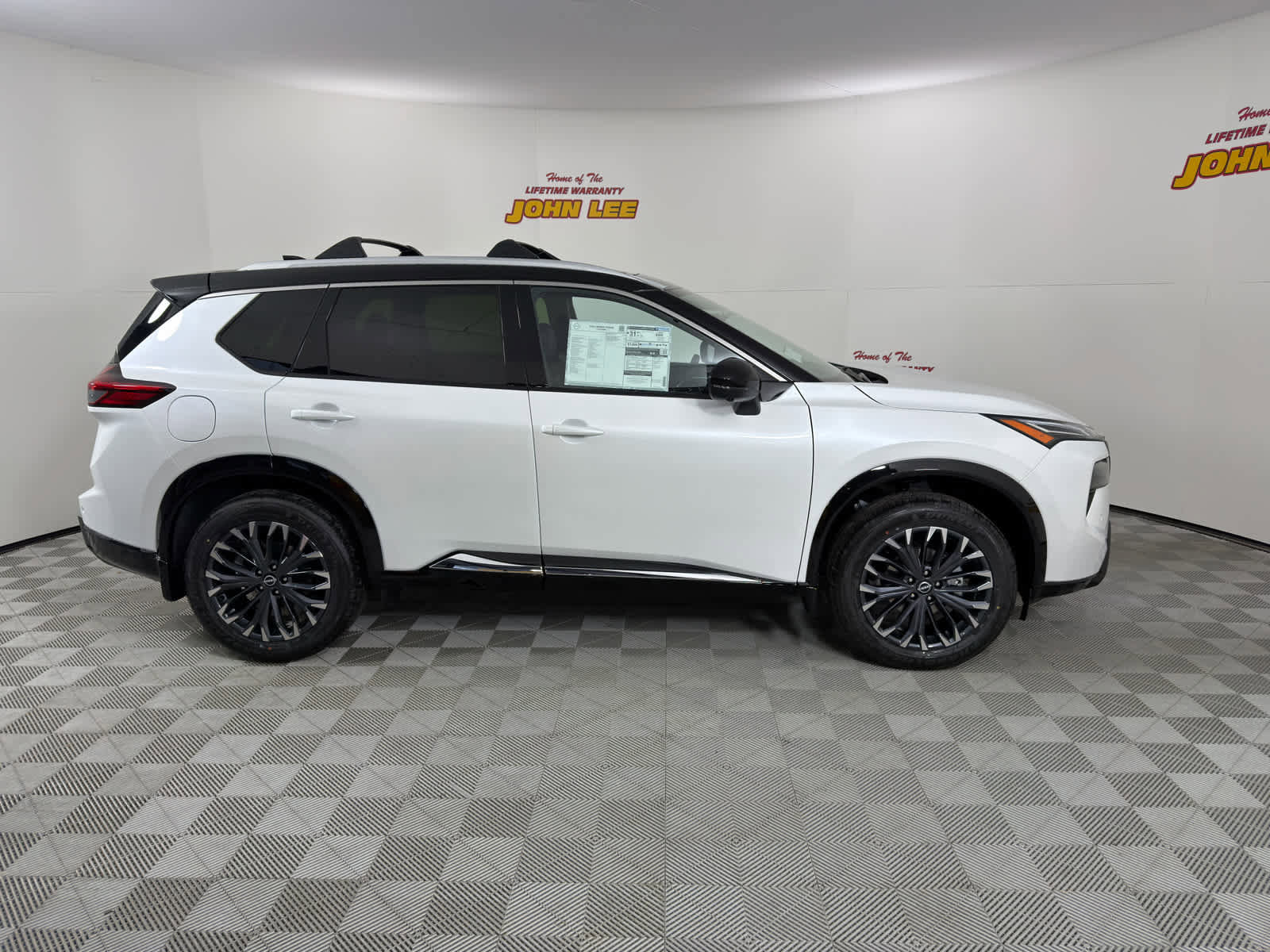 New 2026 Nissan Rogue Platinum image 7