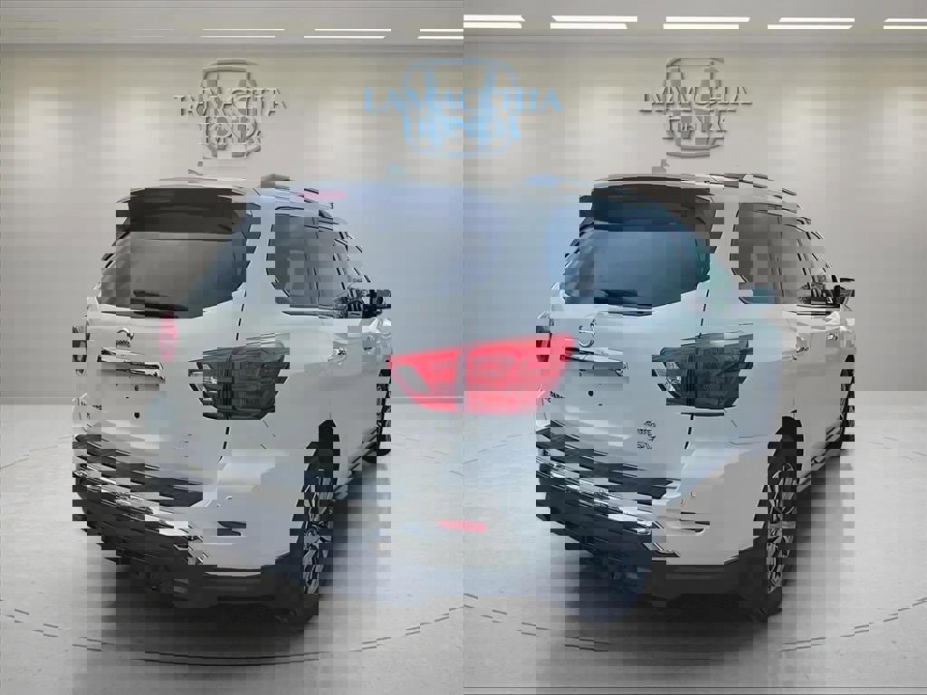 Used 2019 Nissan Pathfinder SV w/ SV Tech Package AWD/4WD image 5