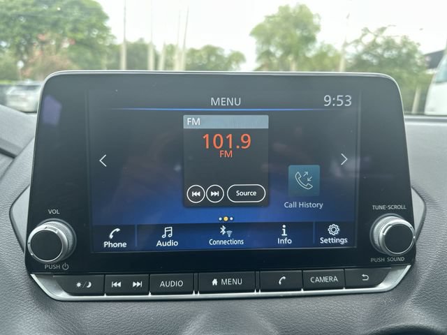 Used 2024 Nissan Sentra SV FWD image 25