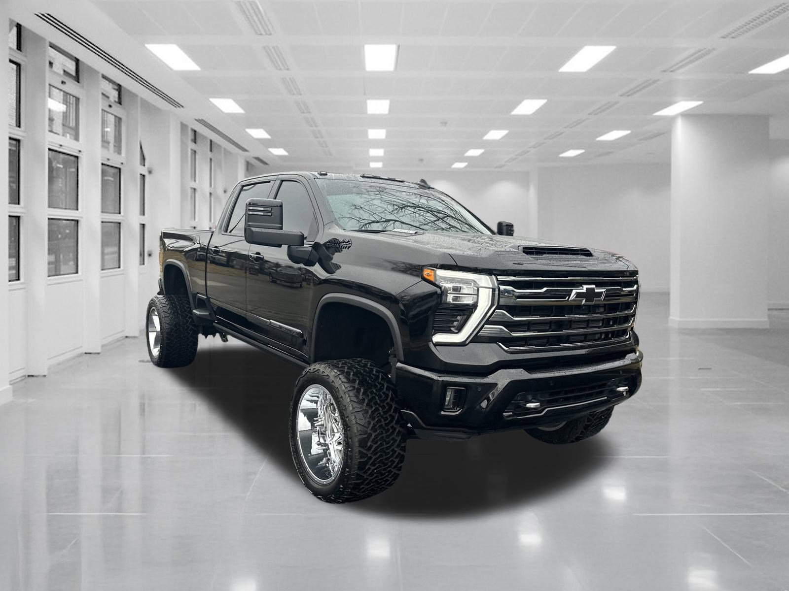 Used 2024 Chevrolet Silverado 2500 High Country w/ Midnight Edition image 3