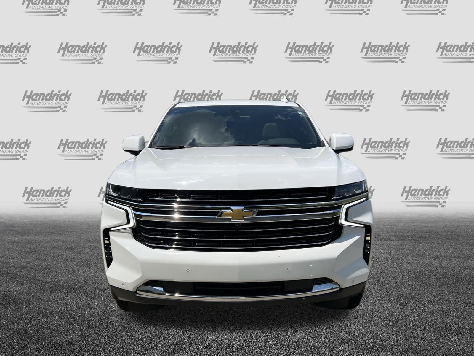 Used 2022 Chevrolet Tahoe LT w/ Luxury Package AWD/4WD image 3