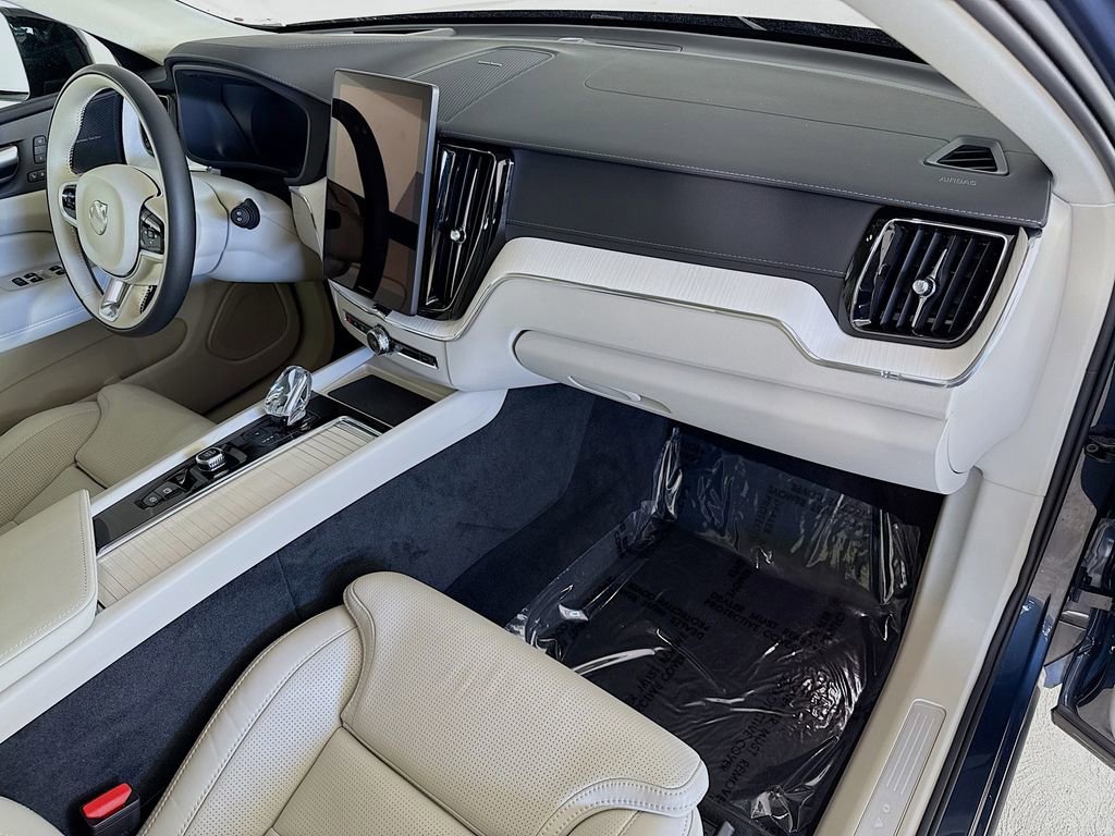 Certified 2026 Volvo XC60 B5 Ultra w/ Protection Package Premier image 31