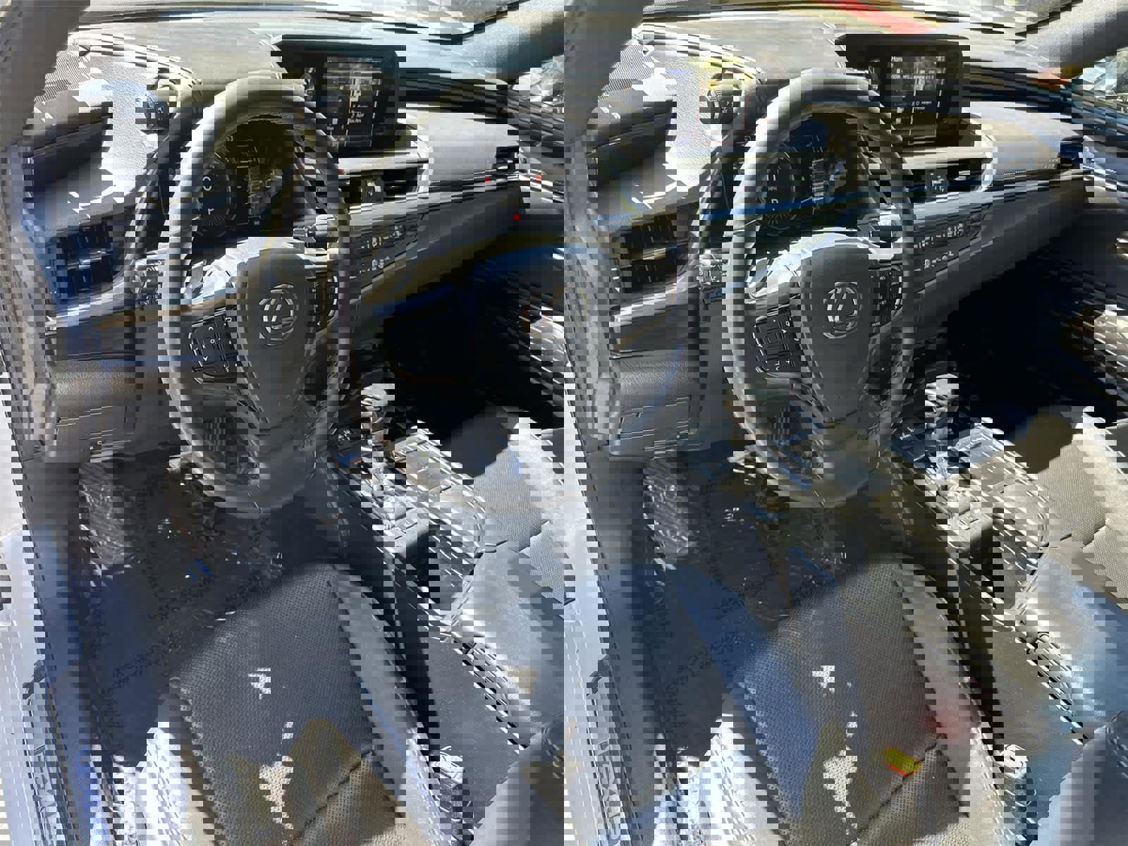 Used 2020 Lexus ES 300h w/ Accessory Package 2 image 2