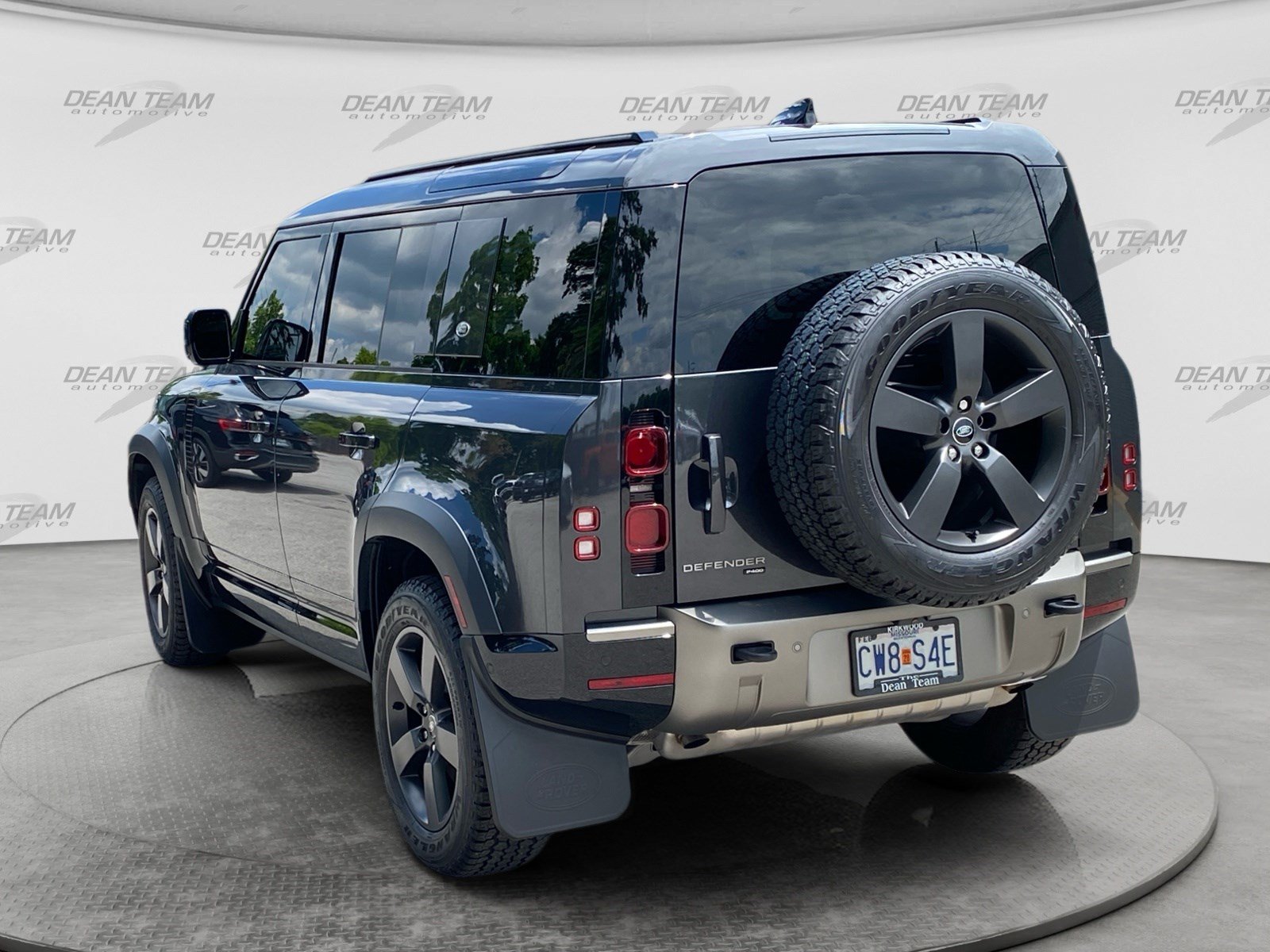 Used 2022 Land Rover Defender 110 X-Dynamic HSE AWD/4WD image 6