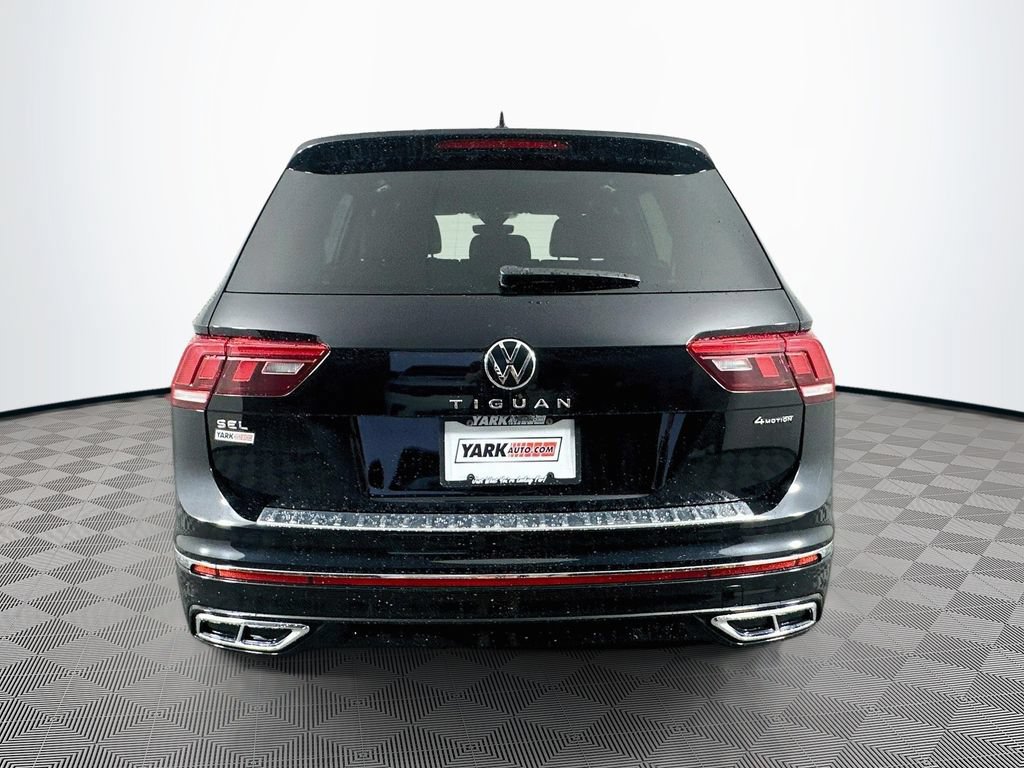 Used 2022 Volkswagen Tiguan SEL R-Line AWD/4WD image 8