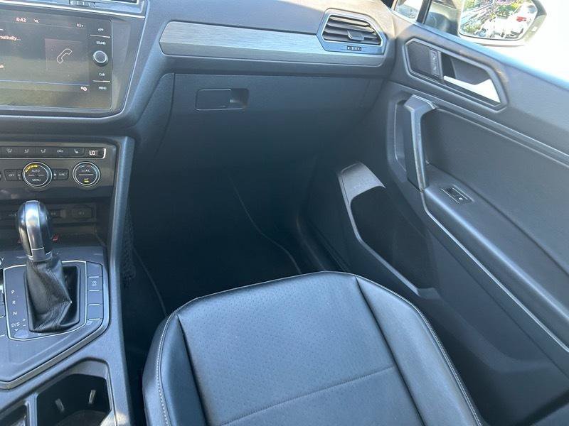 Used 2019 Volkswagen Tiguan SE w/ Panoramic Sunroof Package FWD image 13