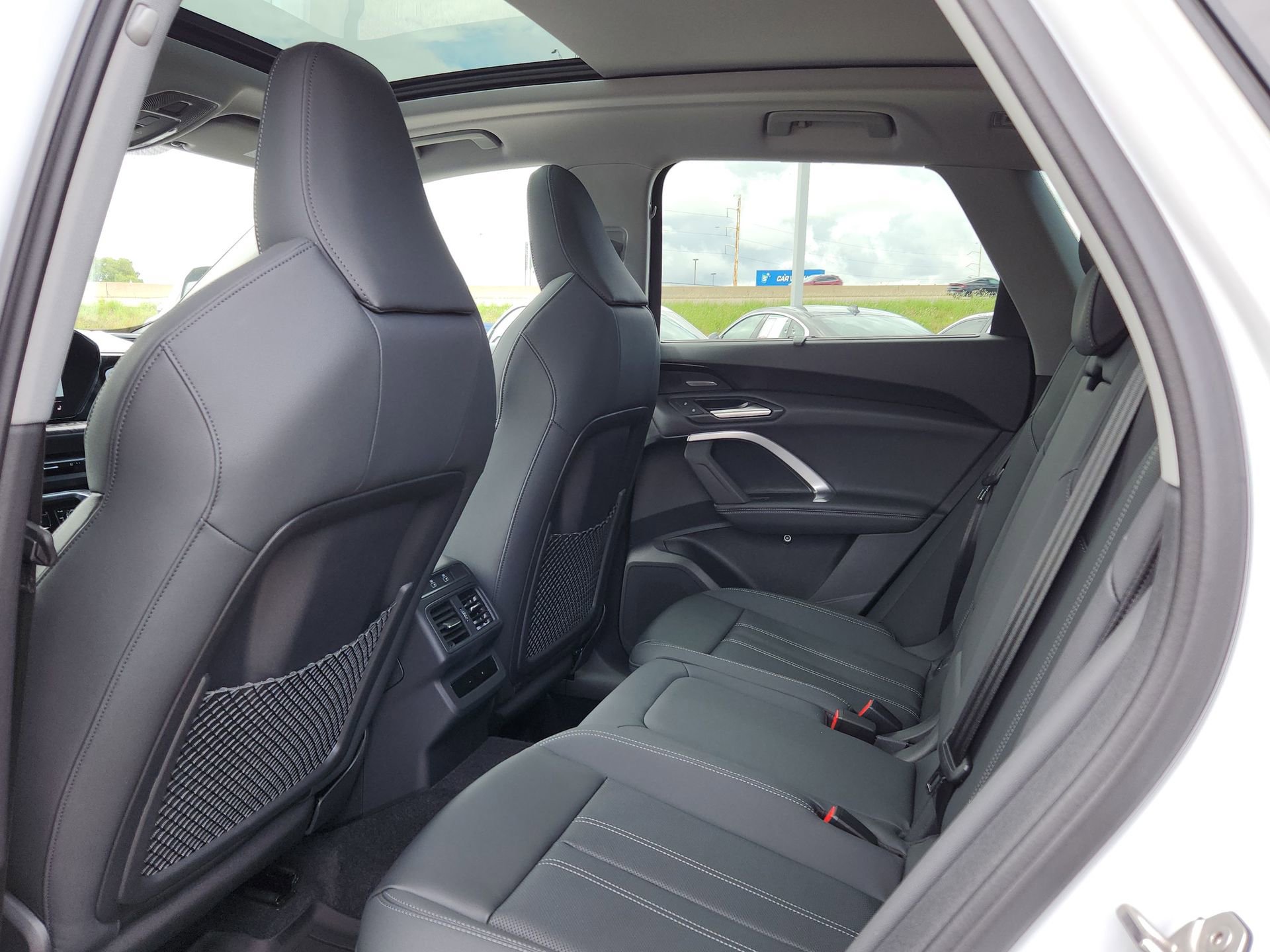 Used 2025 Audi Q5 Premium Plus w/ Premium Plus image 13