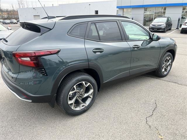 New 2026 Chevrolet Trax LT w/ Driver Confidence Package image 6