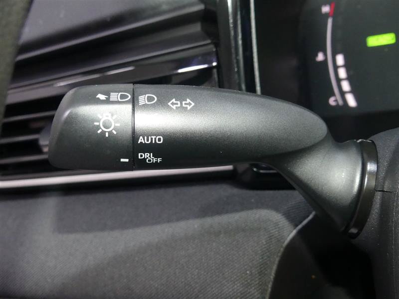 Used 2025 Toyota Camry LE FWD image 31