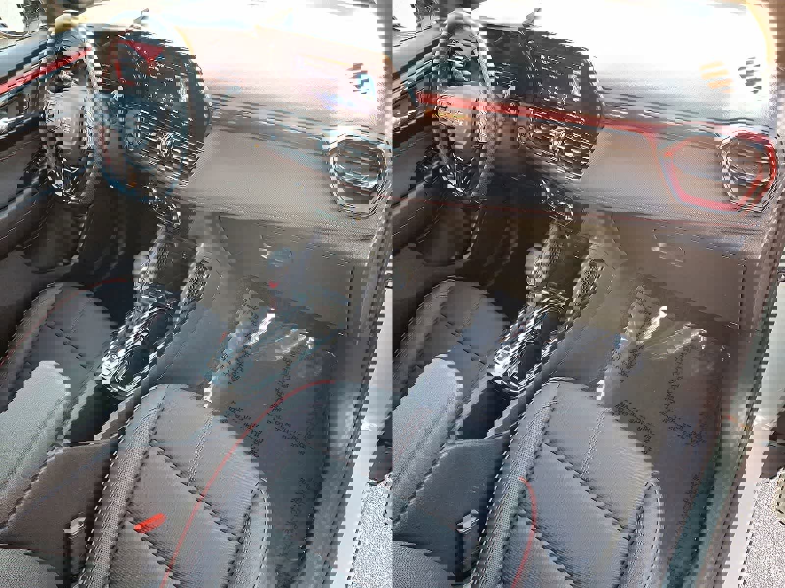 Used 2024 Chevrolet TrailBlazer RS w/ Driver Confidence Package image 32