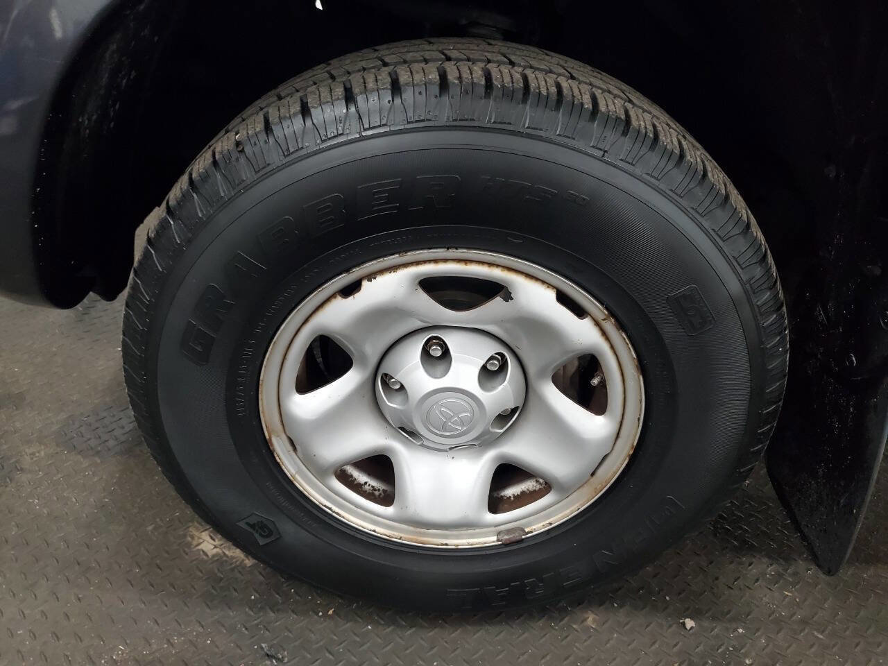 Used 2011 Toyota Tacoma PreRunner w/ SR5 Pkg #2 RWD image 18