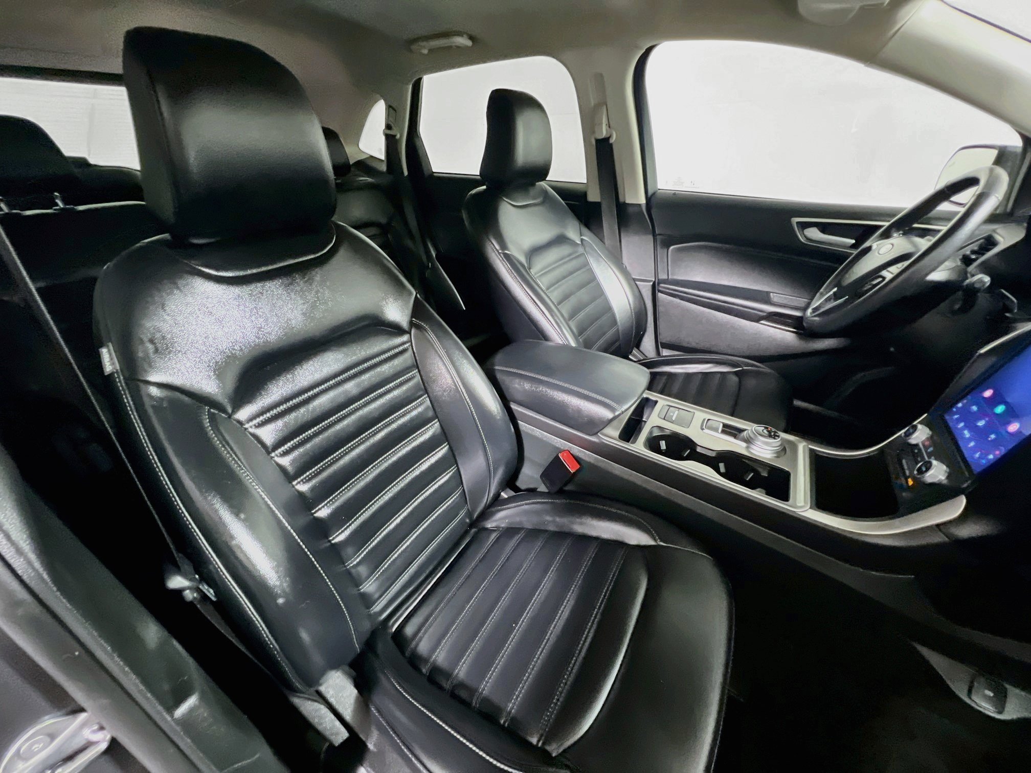 Used 2024 Ford Edge SEL AWD/4WD image 30