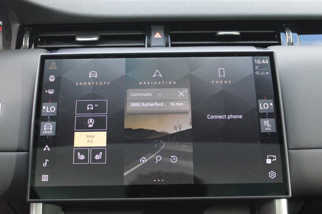 Certified 2025 Land Rover Discovery Sport S image 21