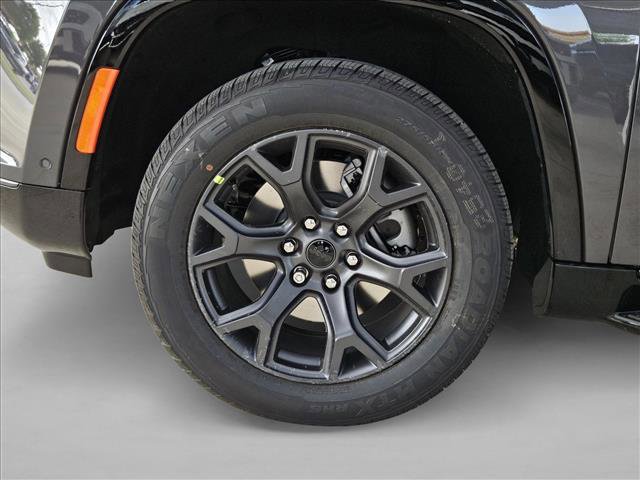 New 2026 Jeep Grand Wagoneer Limited AWD/4WD image 9