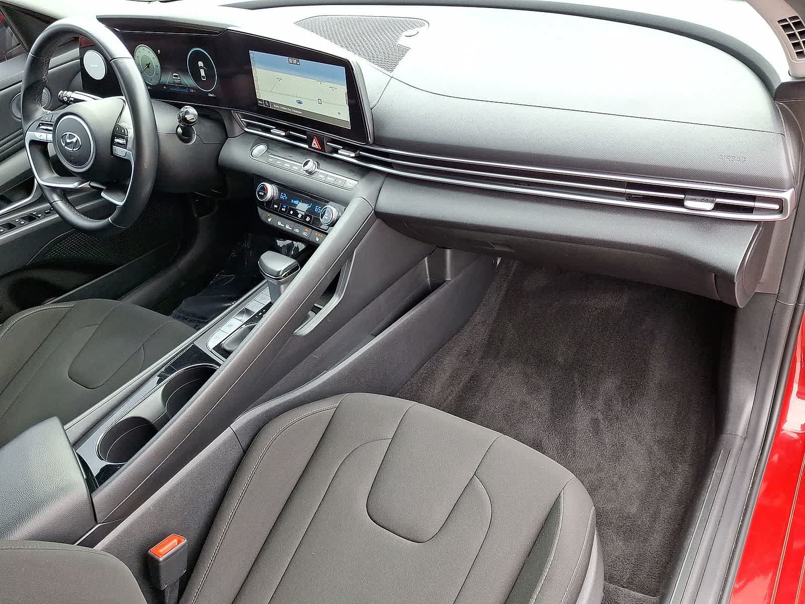 Used 2023 Hyundai Elantra SEL w/ Convenience Package FWD image 33