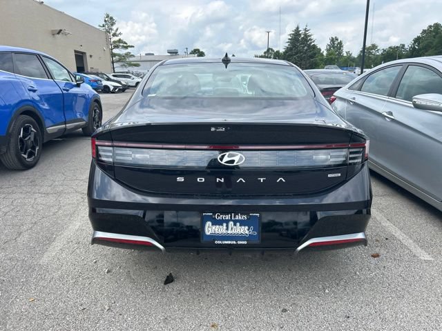 Certified 2026 Hyundai Sonata SEL AWD/4WD image 3