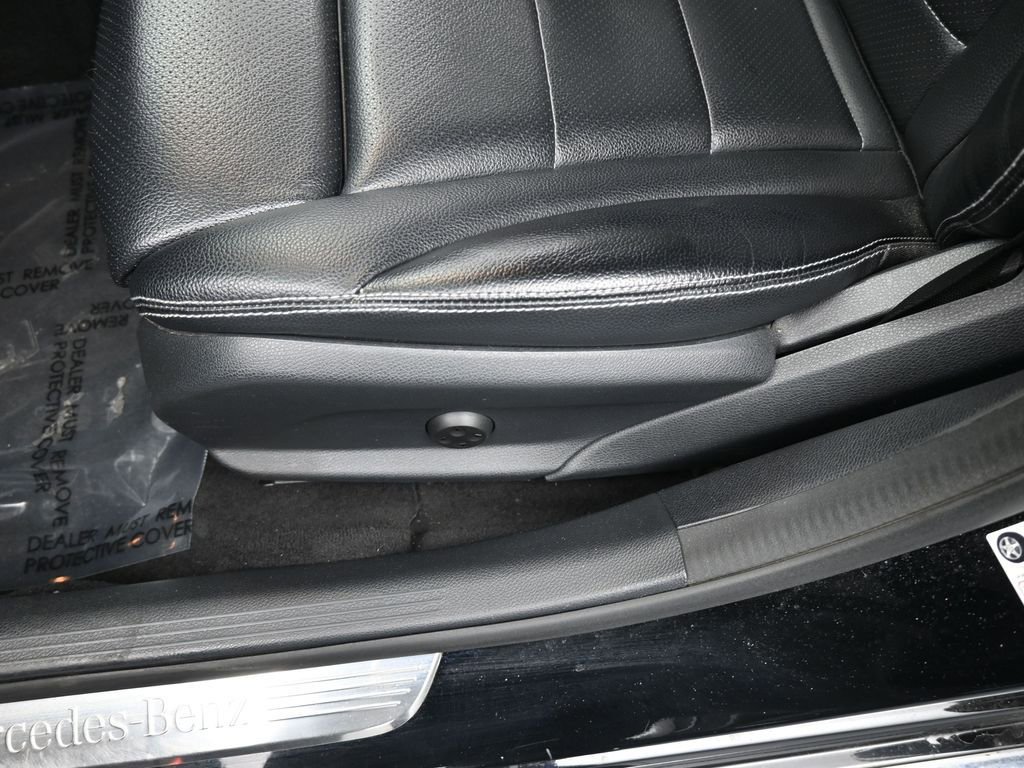 Used 2016 Mercedes-Benz C 300 Sedan image 14