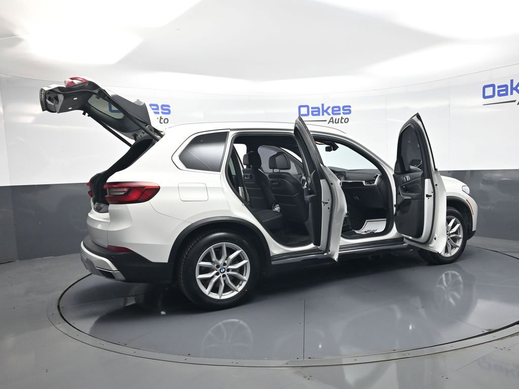 Used 2020 BMW X5 xDrive40i w/ Premium Package image 55