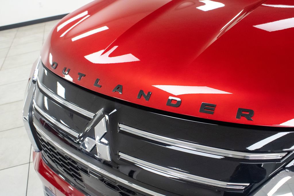 New 2026 Mitsubishi Outlander SEL image 13