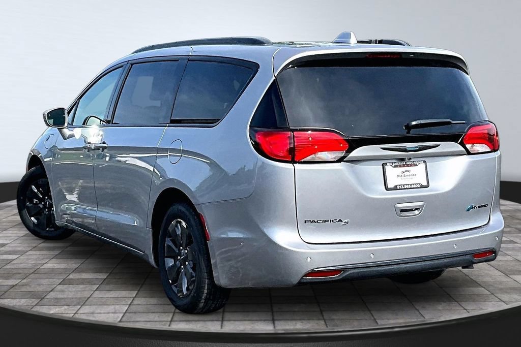 Used 2020 Chrysler Pacifica Limited w/ Advanced Safetytec Group FWD image 13