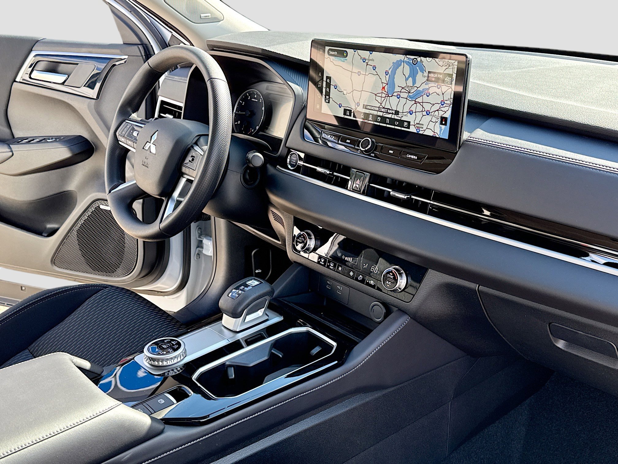 New 2026 Mitsubishi Outlander ES FWD image 5