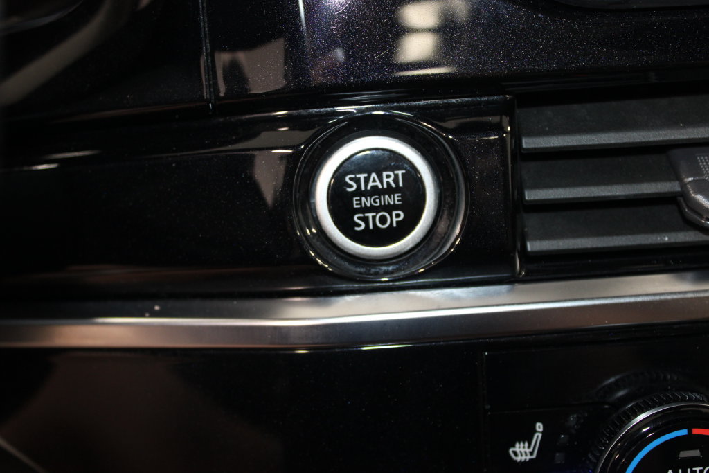Used 2023 Nissan Pathfinder Platinum AWD/4WD image 40