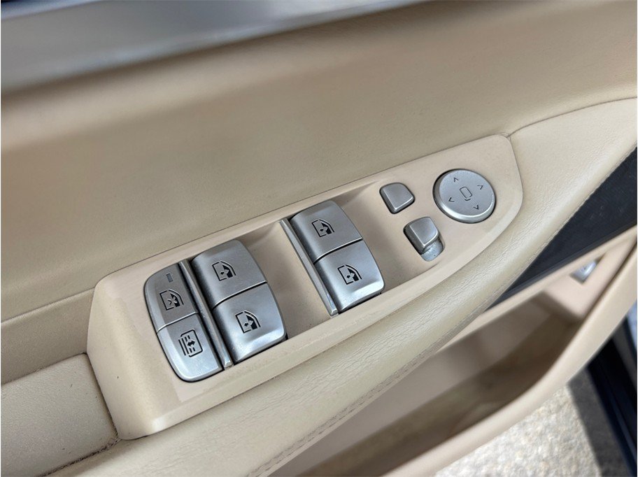 Used 2016 BMW 750i RWD image 22