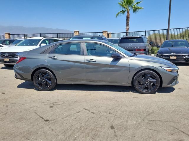 New 2026 Hyundai Elantra SEL Sport FWD image 30