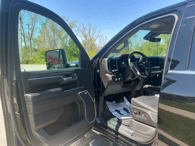 Used 2024 Chevrolet Silverado 3500 LTZ w/ LTZ Plus Package AWD/4WD image 16