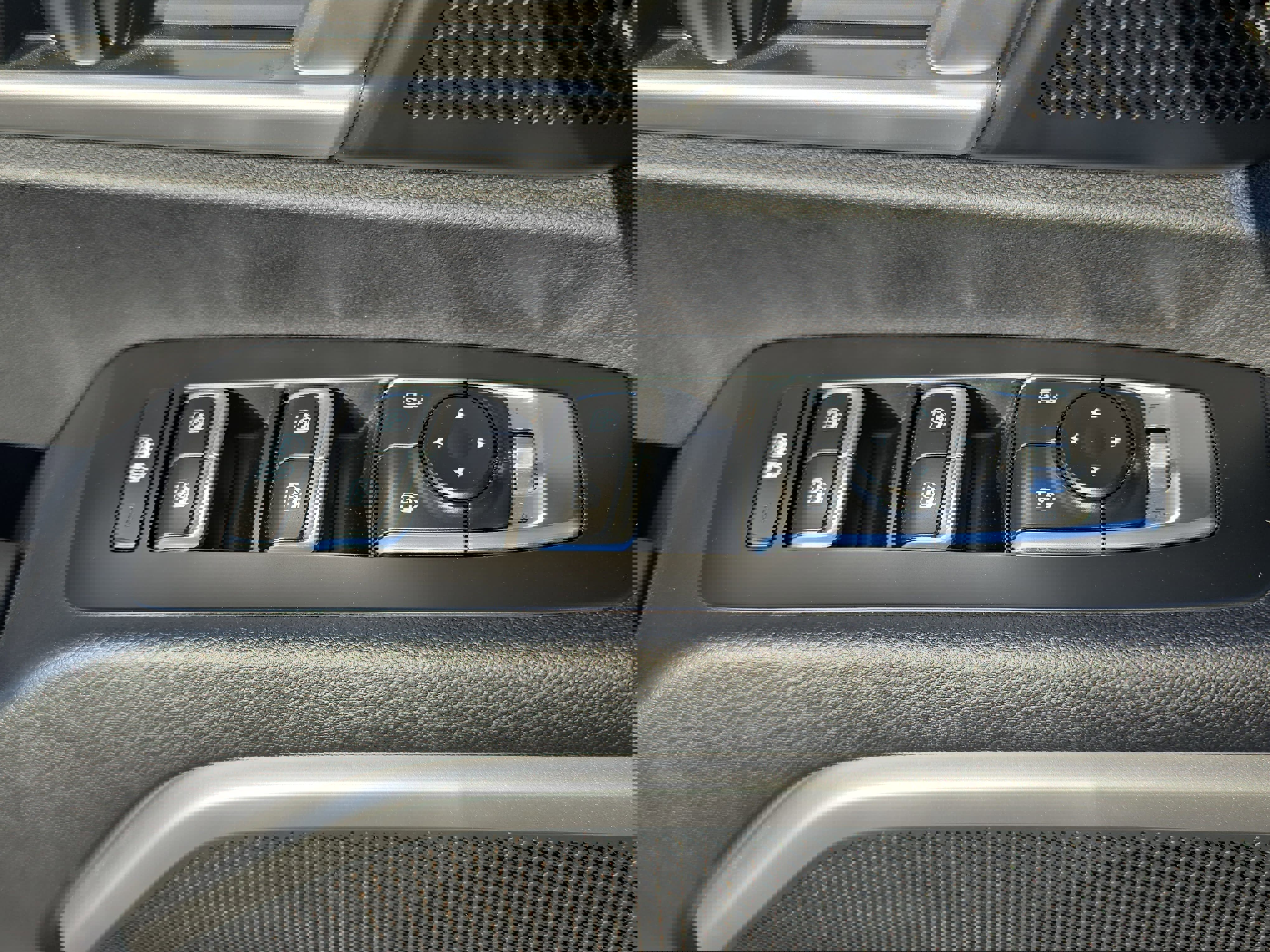 Used 2022 Kia Telluride LX image 25