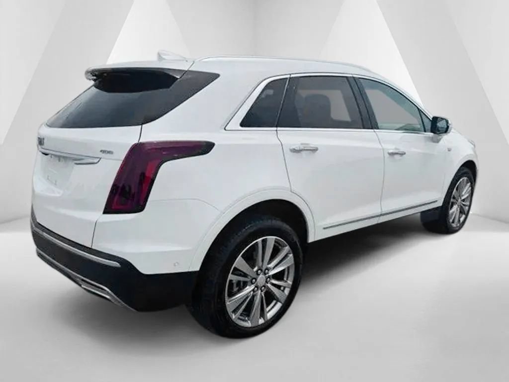 Used 2024 Cadillac XT5 Premium Luxury w/ Platinum Package AWD/4WD image 7