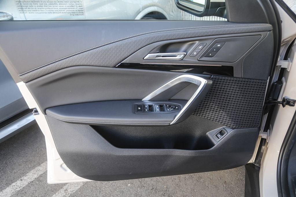 New 2026 BMW X2 xDrive28i w/ Technology Package AWD/4WD image 16