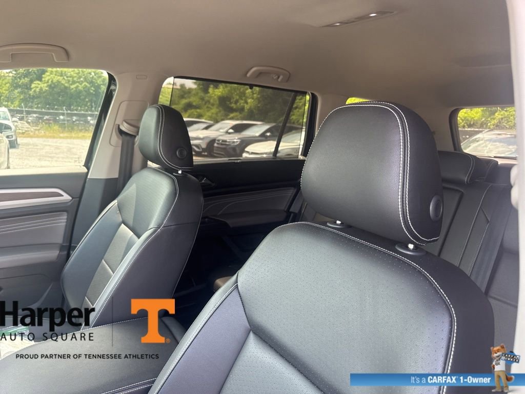Used 2023 Volkswagen Atlas SE w/ Black Wheel Package FWD image 12