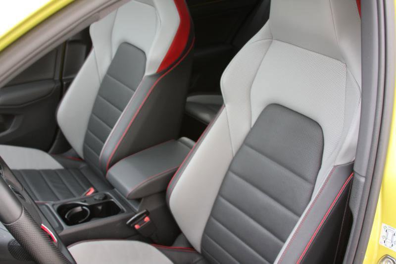 Used 2022 Volkswagen GTI Autobahn FWD image 30