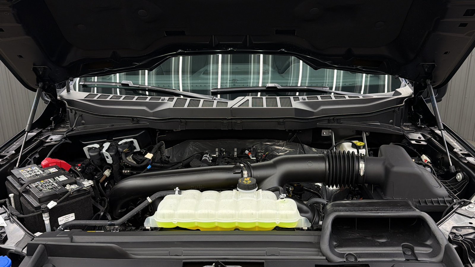 Used 2026 Ford F150 Lariat AWD/4WD image 19