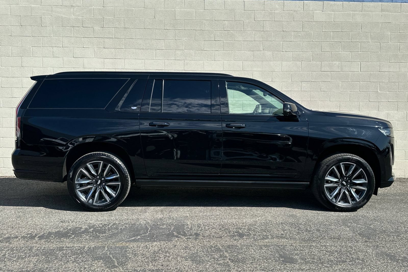 Certified 2024 Cadillac Escalade ESV Sport w/ Touring Package RWD image 3
