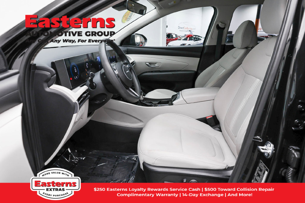 Used 2025 Hyundai Tucson SEL FWD image 15