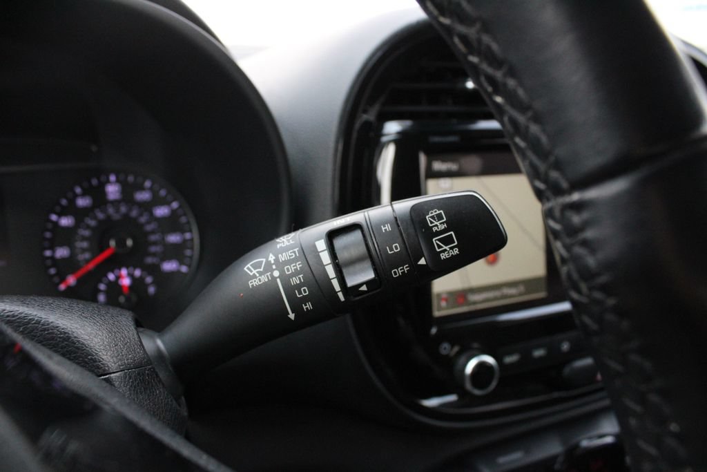 Used 2020 Kia Soul EX FWD image 14