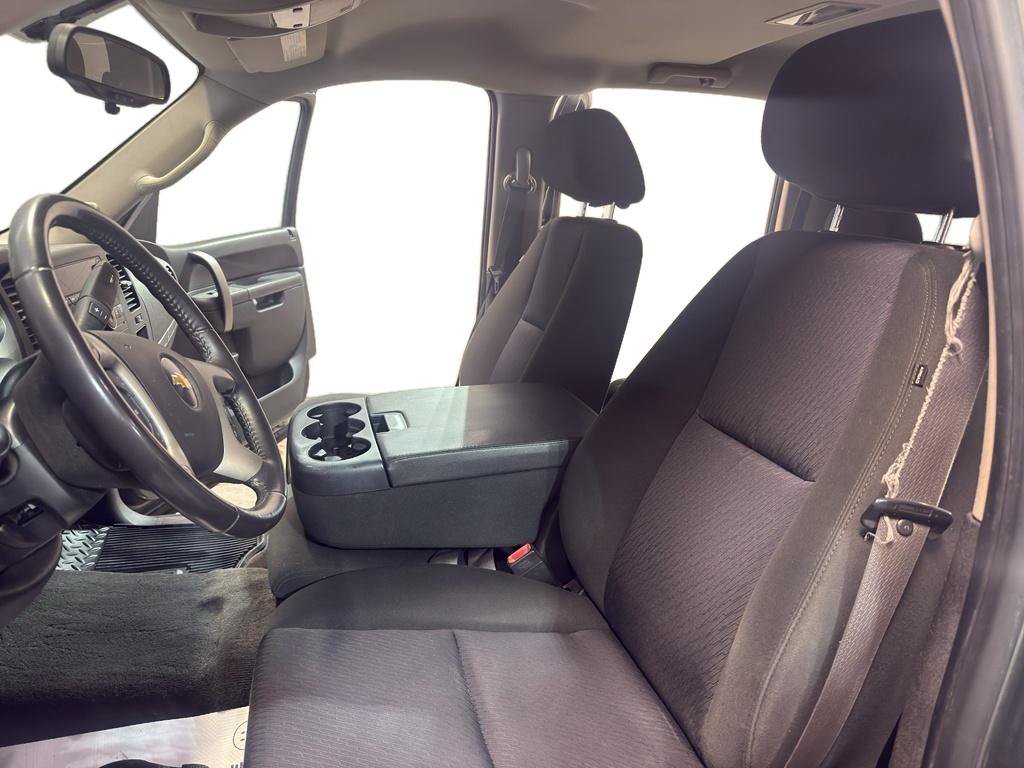 Used 2011 Chevrolet Silverado 1500 LT w/ All-Star Edition AWD/4WD image 16