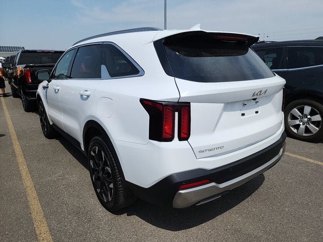 Used 2025 Kia Sorento X-Line EX AWD/4WD image 2