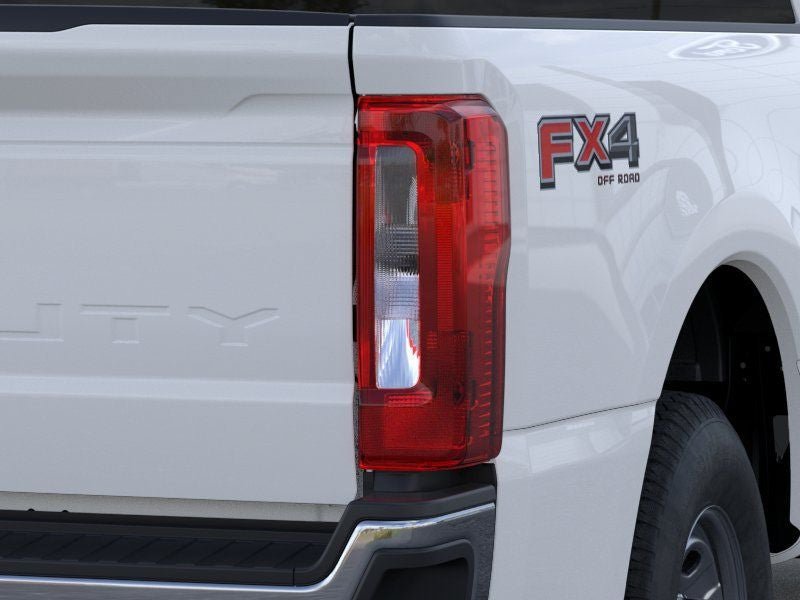 New 2025 Ford F250 XL w/ FX4 Off-Road Package AWD/4WD image 21