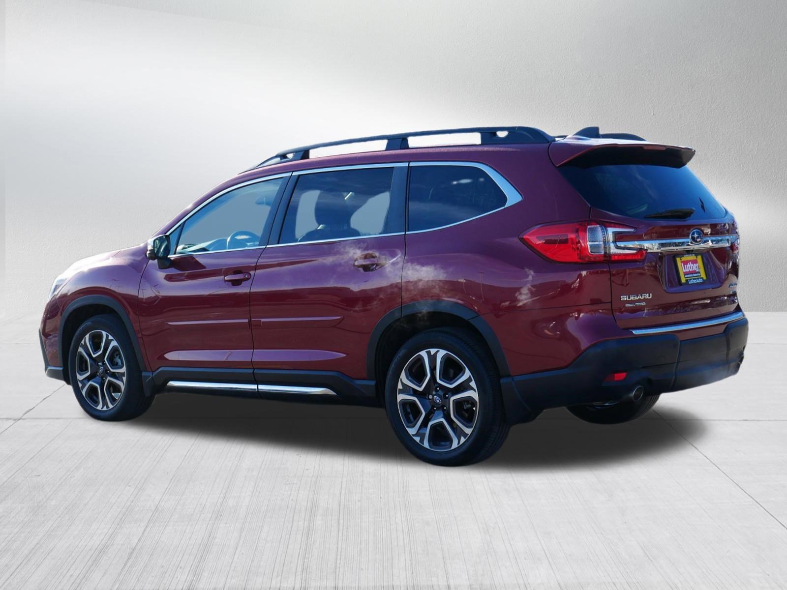 Used 2023 Subaru Ascent Limited w/ Technology Package image 5