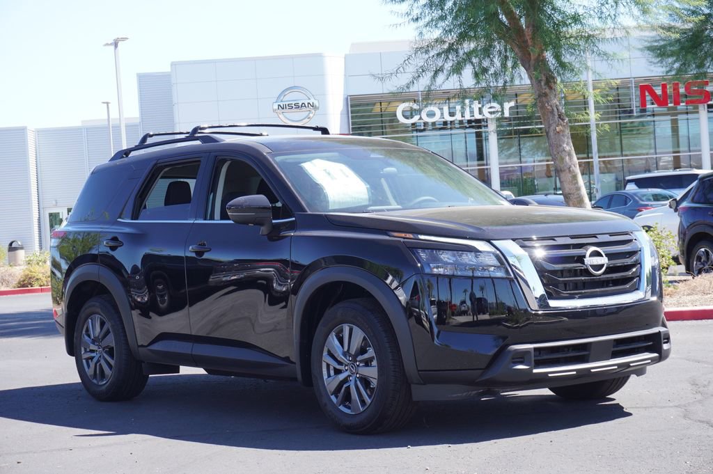New 2025 Nissan Pathfinder SV image 4
